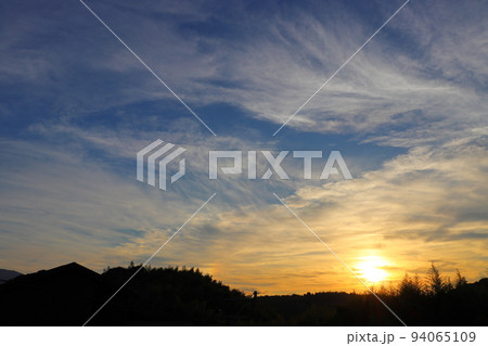 秋の夕焼け空 秋の夕焼け空 94065109