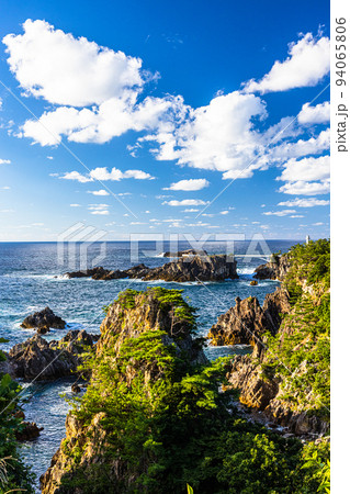 【新潟県・尖閣湾】日本のフィヨルド尖閣湾 佐渡島 夏 8月 【新潟県・尖閣湾】日本のフィヨルド尖閣湾 佐渡島 夏 8月 94065806