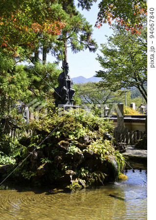 大峯山龍泉寺　水行場行者尊 94067840