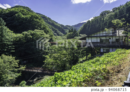 三徳山三佛寺　白狼堂　鳥取県三朝町 94068715