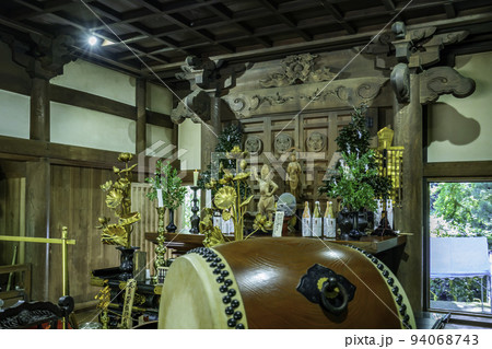 三徳山三佛寺 本堂 金剛蔵王大権現立像 鳥取県三朝町 三徳山三佛寺 本堂 金剛蔵王大権現立像 鳥取県三朝町 94068743