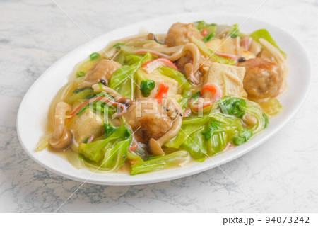肉団子と豆腐の野菜餡かけ 肉団子と豆腐の野菜餡かけ 94073242