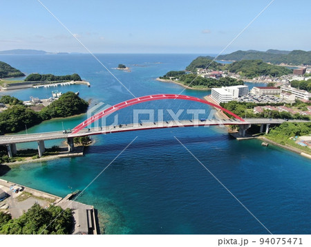寺島大橋完成記念公園の上空から寺島大橋の空撮 寺島大橋完成記念公園の上空から寺島大橋の空撮 94075471