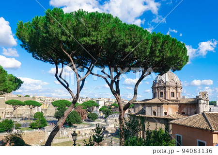 フォロロマーノのサンティ・ルカ・エ・マルティナ聖堂(ローマ) フォロロマーノのサンティ・ルカ・エ・マルティナ聖堂(ローマ) 94083136