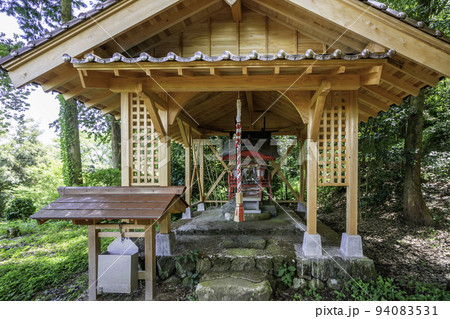 鹿野　城山神社　稲荷社　鳥取県鳥取市 94083531