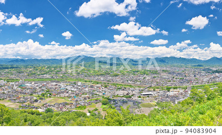 【神南備山 展望台より津山市街地を一望】 (高解像度版) 岡山県津山市井口 94083904
