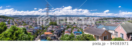 《東京都》青空の住宅街・東京郊外 《東京都》青空の住宅街・東京郊外 94083971