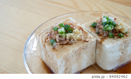 木綿豆腐の冷奴の写真素材 [94092462] - PIXTA