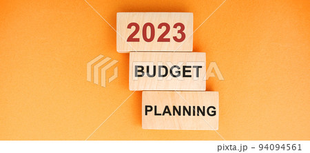 Wooden blocks 2023, budget, planning. Financial management in company. Setting goal, target. Plans and tasks. Business and finance concept 94094561
