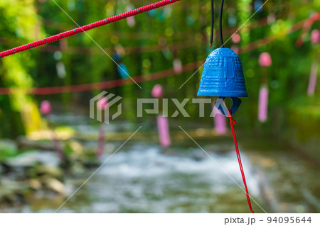 小渡夢かけ風鈴、山里に風鈴の音色が響く〈愛知県豊田市〉 小渡夢かけ風鈴、山里に風鈴の音色が響く〈愛知県豊田市〉 94095644