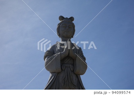 <千葉県>弟橘媛の銅像 94099574
