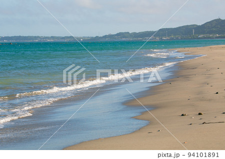 静岡県　牧之原市　さがらサンビーチ　夏の海 94101891