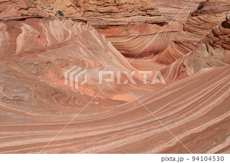 バーミリオン・クリフス国定公園のザ・ウェーブ(アリゾナ州、アメリカ) バーミリオン・クリフス国定公園のザ・ウェーブ(アリゾナ州、アメリカ) 94104530
