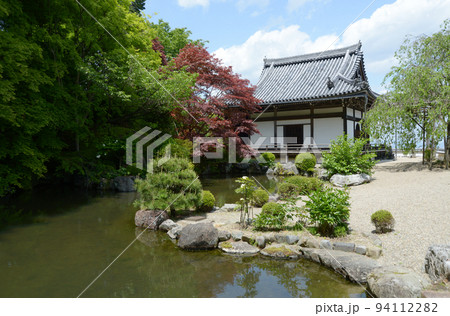 新緑の善峯寺 薬師堂と蓮華寿院旧跡庭 京都市西京区 新緑の善峯寺 薬師堂と蓮華寿院旧跡庭 京都市西京区 94112282