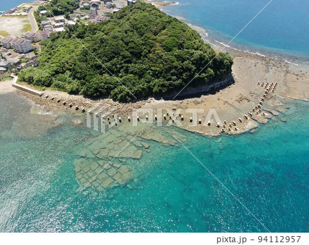 西海市崎戸の無田島の海岸線の空撮 西海市崎戸の無田島の海岸線の空撮 94112957