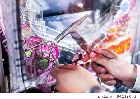 パチンコ　釘　調整　手元 94113043