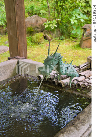 永観堂の手水舎 京都 日本 永観堂の手水舎 京都 日本 94119854