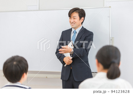 小学生・中学生に教える塾講師（学習塾・先生） 94123628