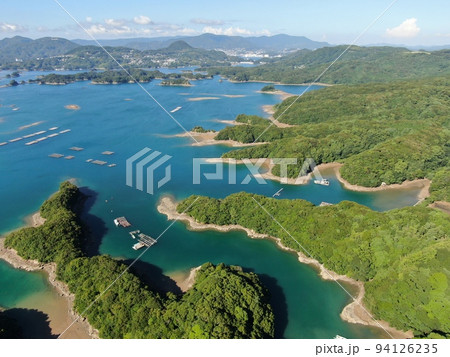 佐世保市の白浜海浜公園の上空から九十九島の空撮 94126235