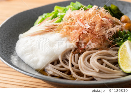 夏のとろろぶっかけ蕎麦 94126330