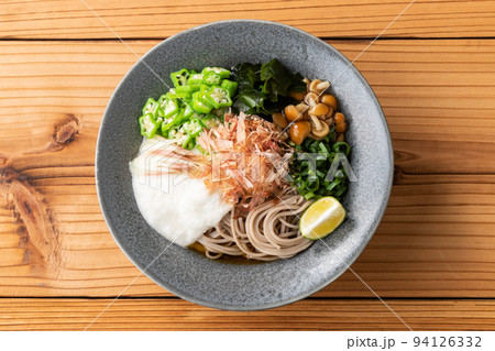 夏のとろろぶっかけ蕎麦 94126332