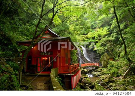行者の滝(犬鳴山渓谷) 【大阪府泉佐野市】 行者の滝(犬鳴山渓谷) 【大阪府泉佐野市】 94127604