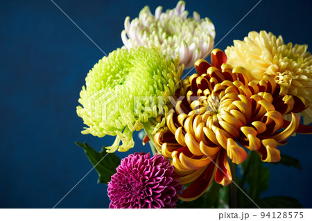菊の花束 菊の花束 94128575