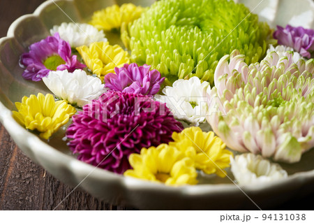 花手水 菊の花 花手水 菊の花 94131038