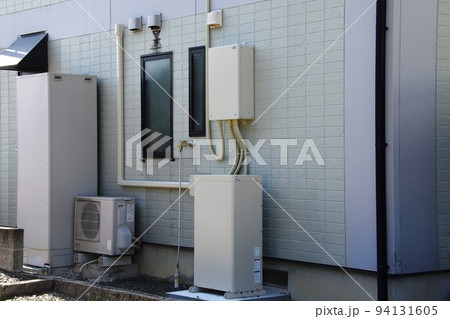 太陽光発電の蓄電装置 電気を蓄電する設備 太陽光発電の蓄電装置 電気を蓄電する設備 94131605