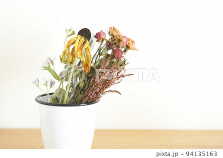 琺瑯とドライフラワー  94135163