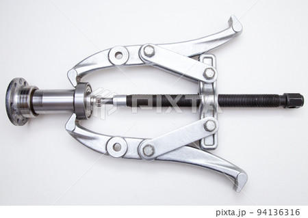 軸受(ベアリング)の交換作業 94136316