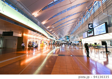 羽田空港の様子 94136335