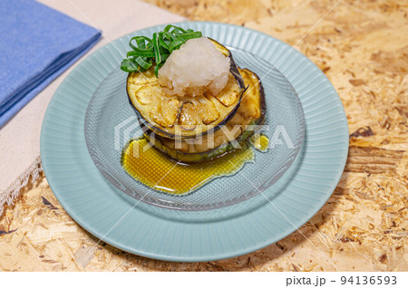 揚げ出し茄子 94136593