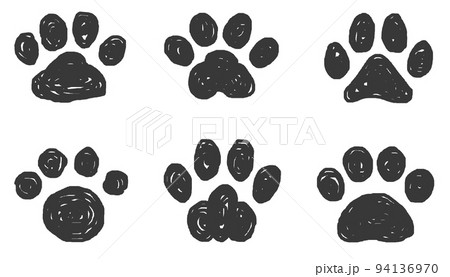 手で描いたような犬やネコの可愛い肉球イラスト 94136970
