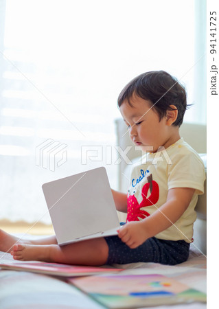 2 years old 2 years old 94141725