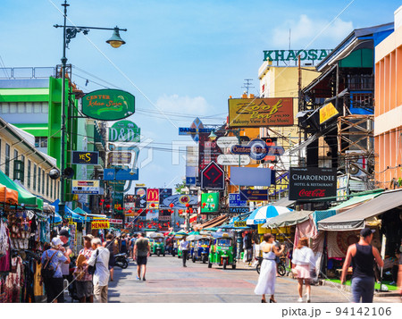 バンコク カオサン通り ※一部ソフトフォーカス バンコク カオサン通り ※一部ソフトフォーカス 94142106