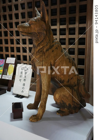 霊犬早太郎のお寺・光前寺(こうぜんじ)は、長野県駒ヶ根市赤穂にある天台宗の別格本山の寺院である。 霊犬早太郎のお寺・光前寺(こうぜんじ)は、長野県駒ヶ根市赤穂にある天台宗の別格本山の寺院である。 94143805