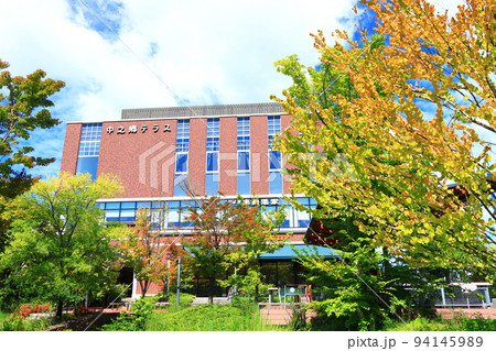 多治見駅北口、虎渓用水広場と中之郷テラスの風景 多治見駅北口、虎渓用水広場と中之郷テラスの風景 94145989