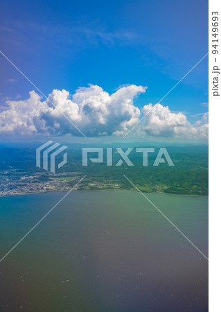 飛行機から見る宍道湖（島根県） 94149693