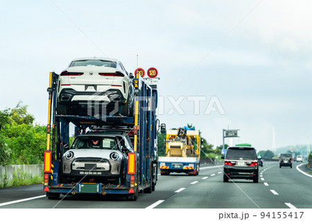 日本の交通　特殊車両　ロジスティクス 94155417