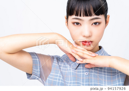 若い女性のビューティ 94157926