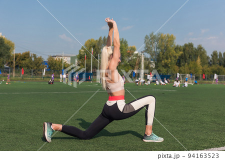 Young sporty woman in sportswear Young sporty woman in sportswear 94163523