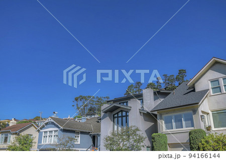 San Francisco California houses with gray and blue walls against clear sky San Francisco California houses with gray and blue walls against clear sky 94166144