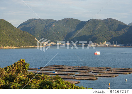 日本の岡山県備前市日生の美しい海の風景 日本の岡山県備前市日生の美しい海の風景 94167217