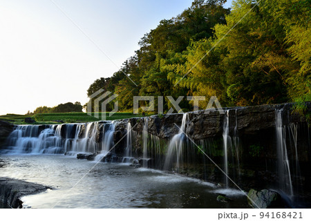夏の黒滝 94168421
