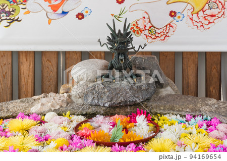 別小江神社の花手水(重陽の節句)・名古屋市 別小江神社の花手水(重陽の節句)・名古屋市 94169654