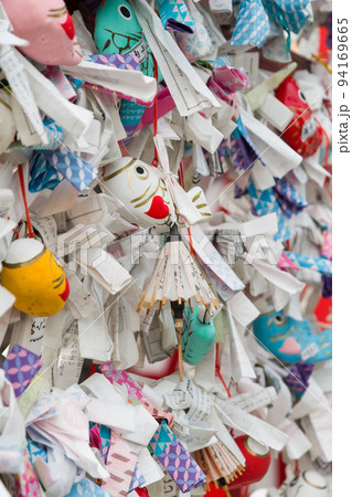 別小江神社の鯉みくじと傘みくじ・名古屋市 94169665