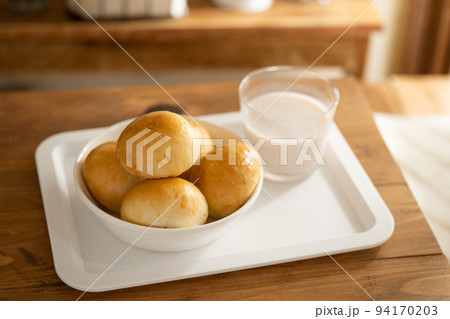 パン パン 94170203
