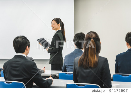 ビジネス 会議室 ビジネス 会議室 94172607