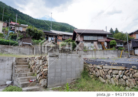 茂倉集落の町並(早川のマチュピチュ)【山梨県早川町】 茂倉集落の町並(早川のマチュピチュ)【山梨県早川町】 94175559